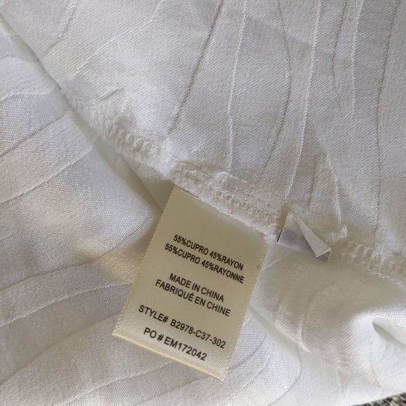 Bella Dahl White Animal Print Long‎ Sleeve Blouse Sz XS - Picture 11 of 12